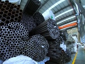 Процессы термической обработки и их влияние на твердость бесшовных стальных труб: выбор правильного процесса для различных условий работы