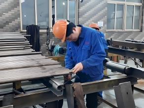 Стратегическая поставка прецизионных стальных труб для промышленного производства